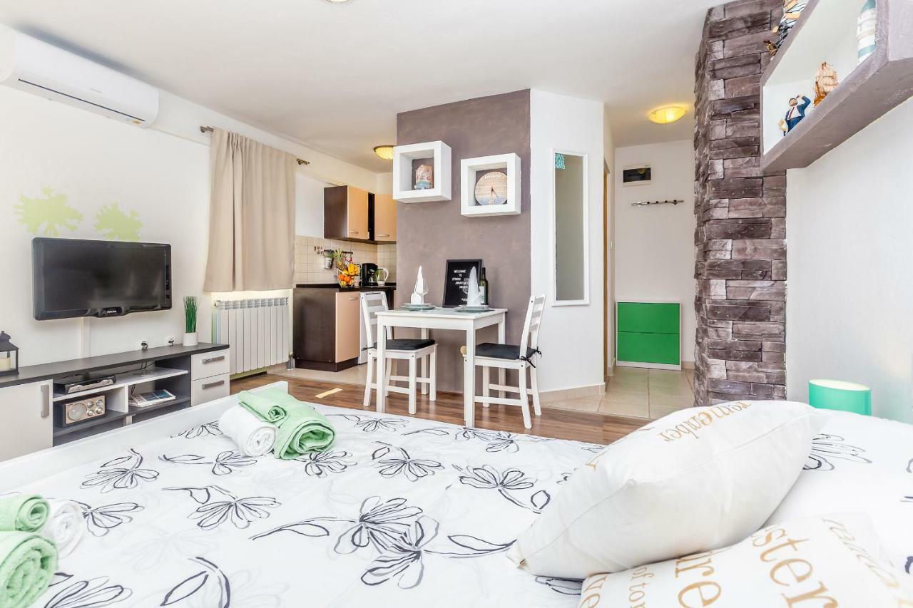 奥米沙利Studio Apartman Magdalena公寓 外观 照片